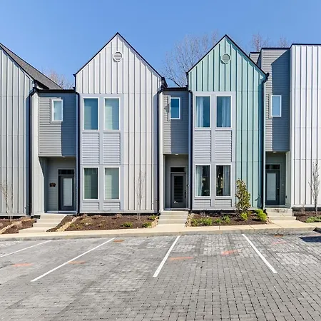 Chic And Modern Townhome 7 Mi To Downtown Nashville